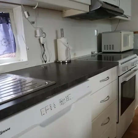 Semesterbostad Knarvik Value Familyapartment Isdalsto