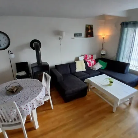 Knarvik Value Familyapartment 度假居 *
